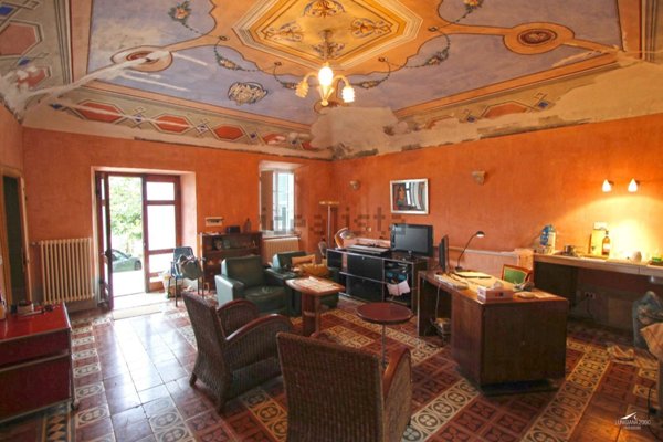 casa indipendente in vendita a Fivizzano