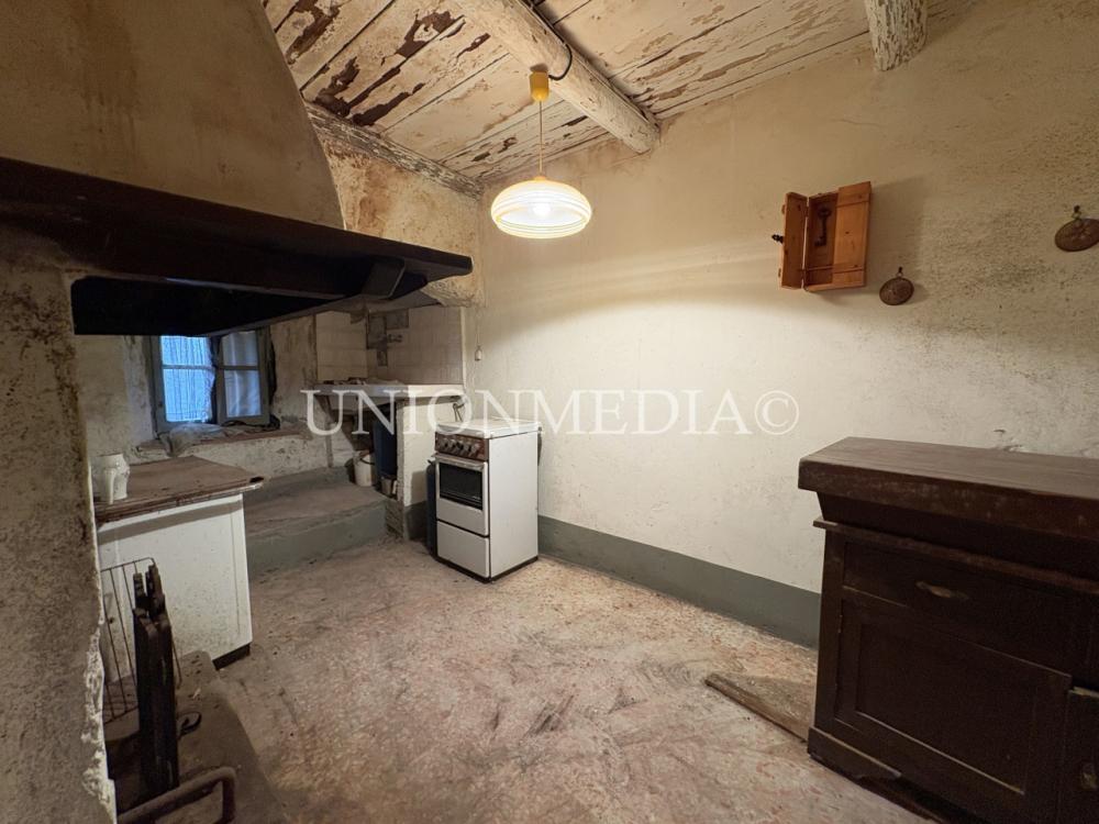 casa indipendente in vendita a Fivizzano