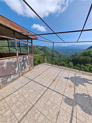 casa indipendente in vendita a Fivizzano in zona Tenerano