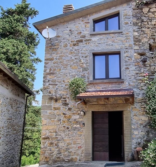 casa indipendente in vendita a Fivizzano