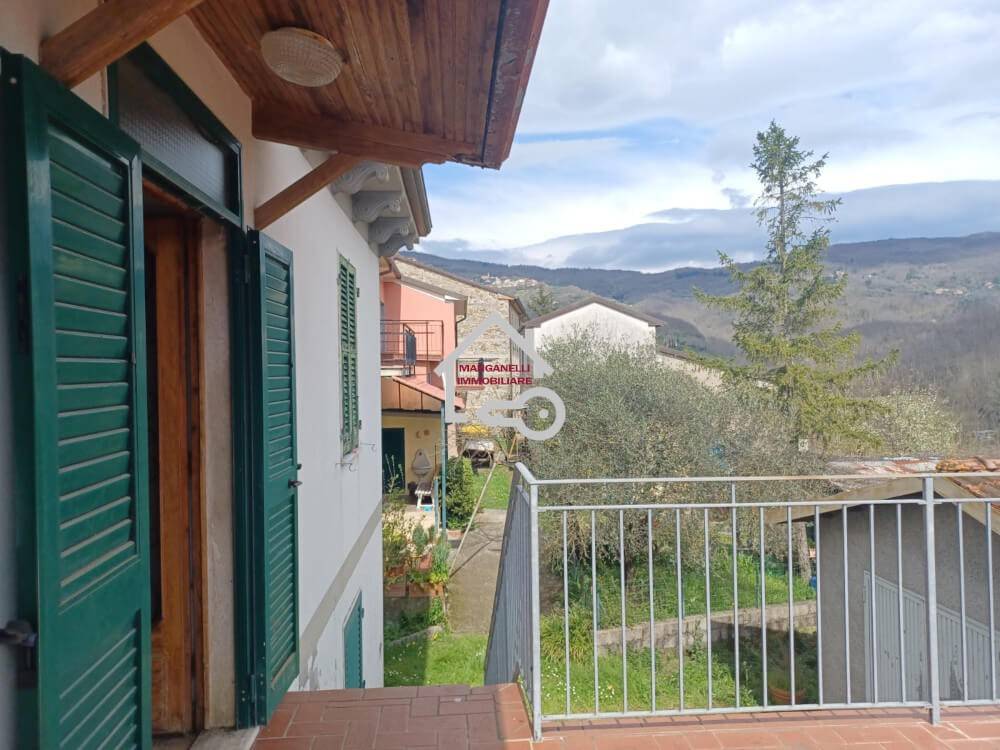 casa indipendente in vendita a Fivizzano