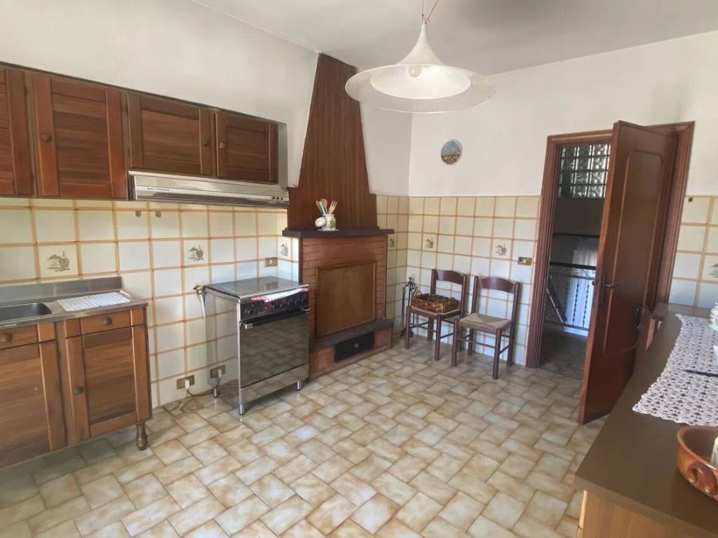 casa indipendente in vendita a Fivizzano in zona Gragnola
