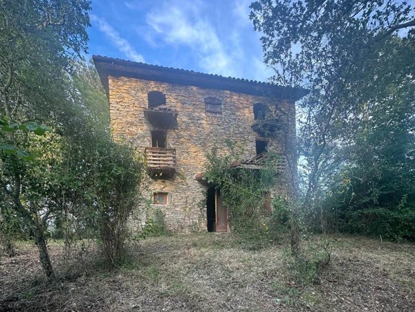 casa indipendente in vendita a Fivizzano