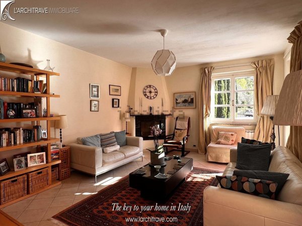 casa indipendente in vendita a Fivizzano