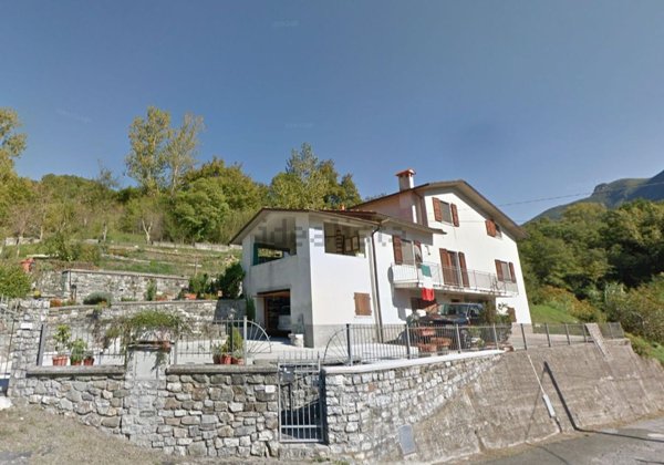 casa indipendente in vendita a Fivizzano