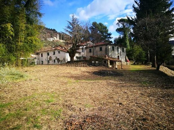 casa indipendente in vendita a Fivizzano