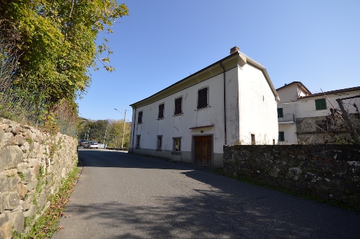 casa indipendente in vendita a Fivizzano