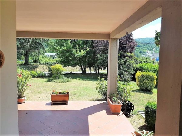 appartamento in vendita a Fivizzano in zona Gassano