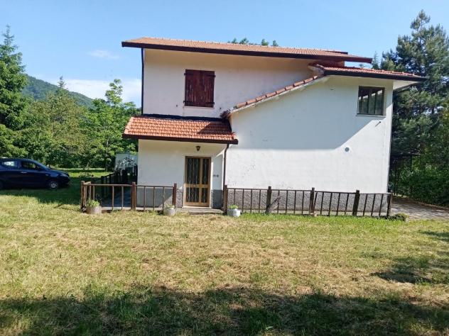 casa indipendente in vendita a Fivizzano