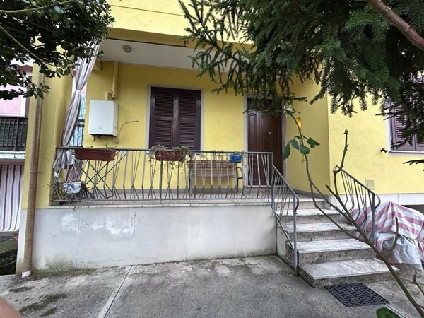 casa indipendente in vendita a Fivizzano in zona Rometta