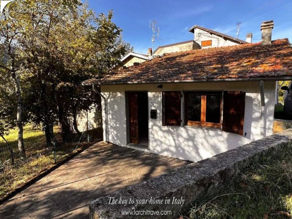 casa indipendente in vendita a Fivizzano