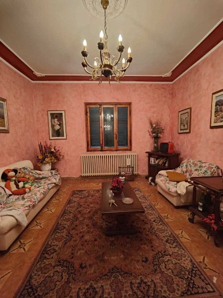 casa semindipendente in vendita a Fivizzano