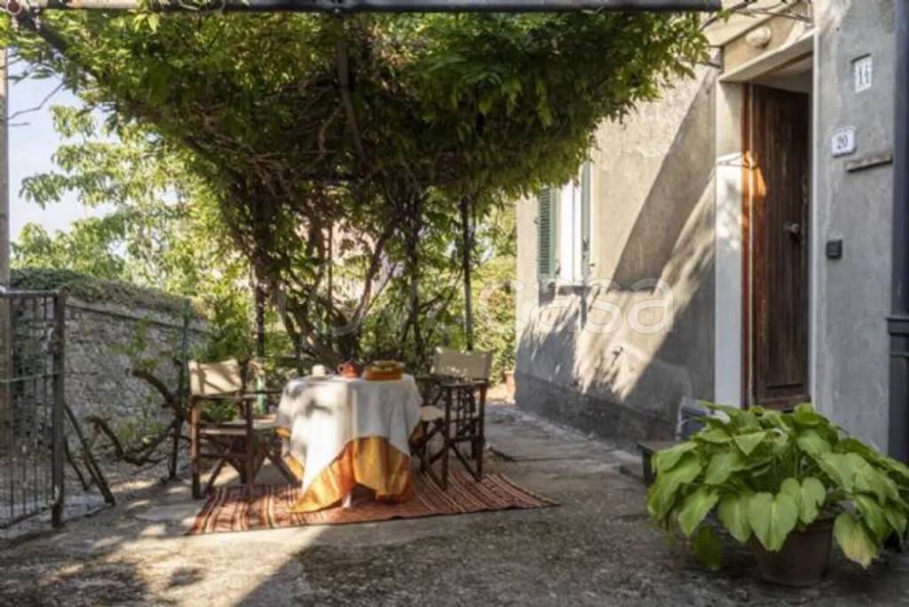 casa indipendente in vendita a Fivizzano