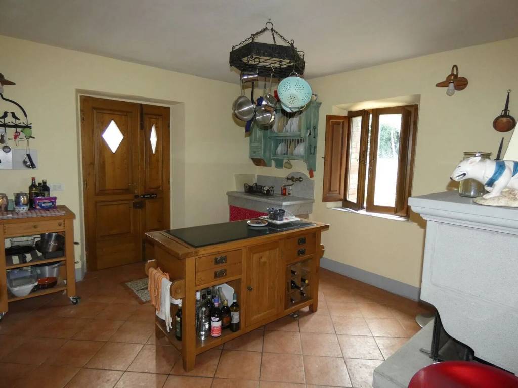 casa indipendente in vendita a Fivizzano