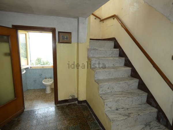 casa semindipendente in vendita a Fivizzano