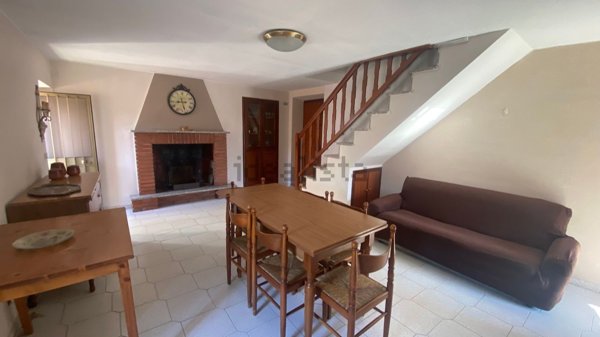 casa indipendente in vendita a Fivizzano