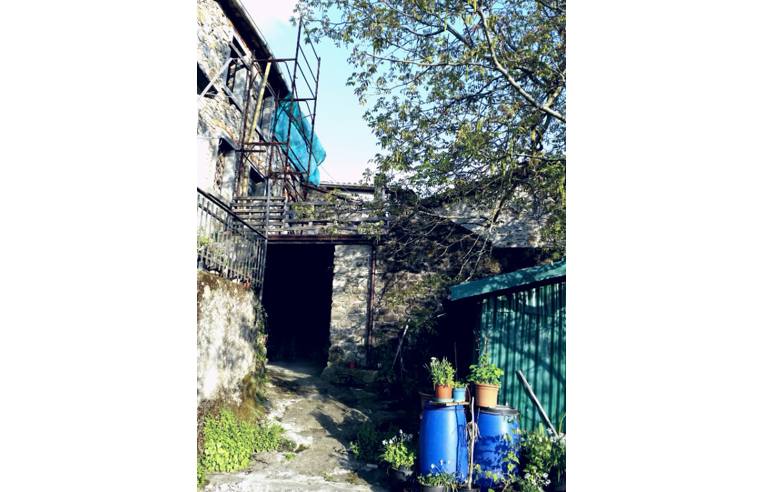 casa indipendente in vendita a Fivizzano in zona Mozzano