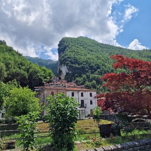 appartamento in vendita a Fivizzano in zona Equi Terme