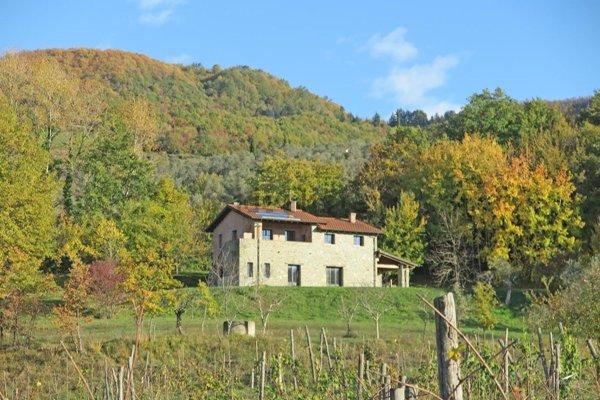 casa indipendente in vendita a Fivizzano in zona Gragnola