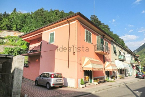 casa semindipendente in vendita a Fivizzano