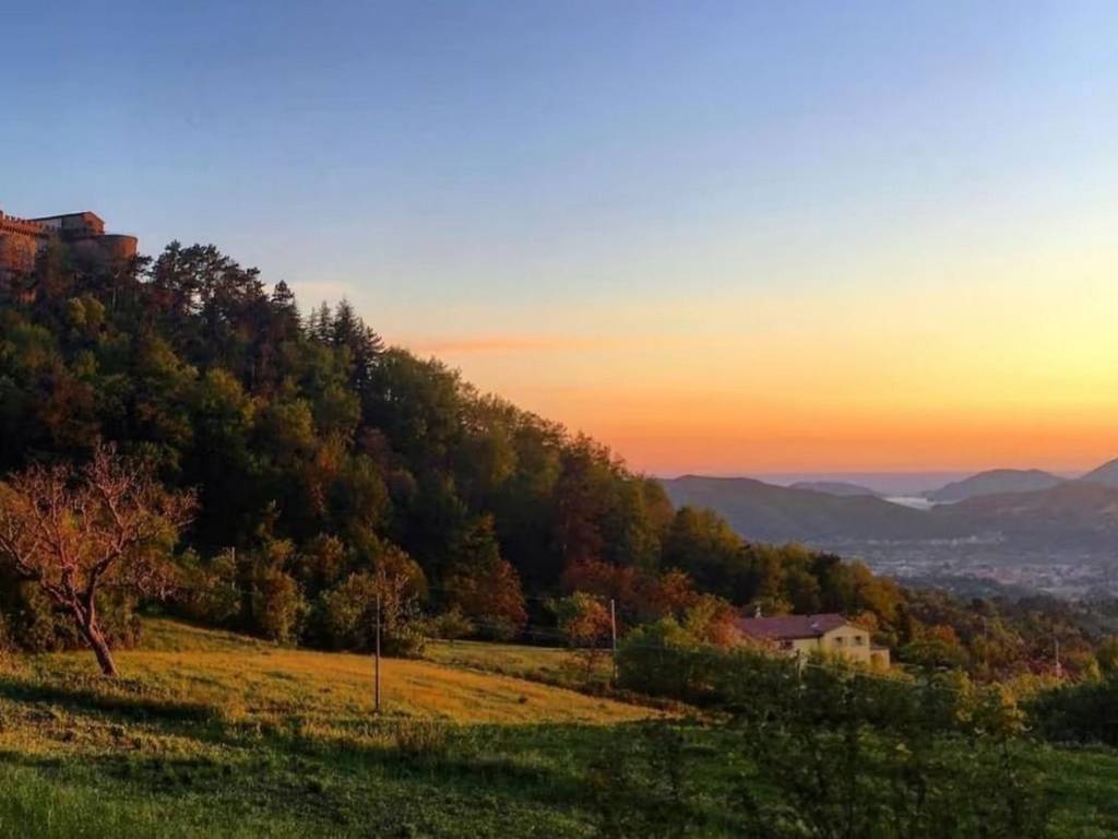 casa indipendente in vendita a Fivizzano