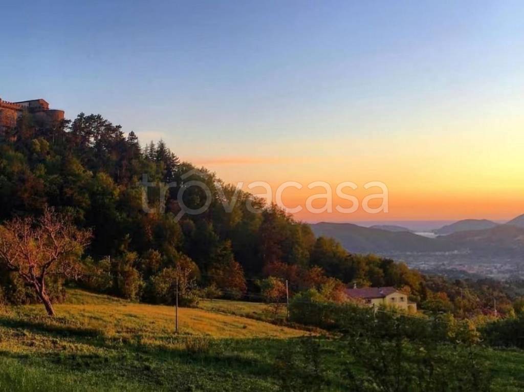 casa indipendente in vendita a Fivizzano in zona Moncigoli