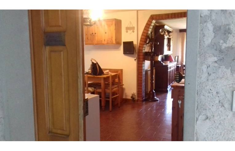 casa indipendente in vendita a Fivizzano in zona Aiola