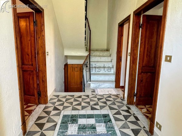 casa indipendente in vendita a Fivizzano