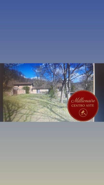 casa indipendente in vendita a Fivizzano