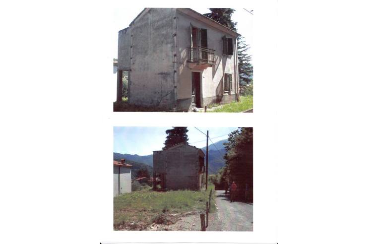 casa indipendente in vendita a Fivizzano