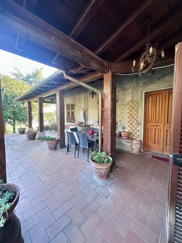 casa indipendente in vendita a Fivizzano in zona Magliano