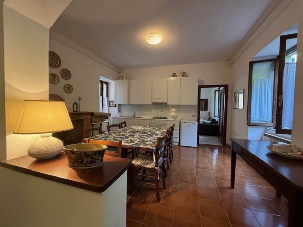 casa indipendente in vendita a Fivizzano in zona Equi Terme