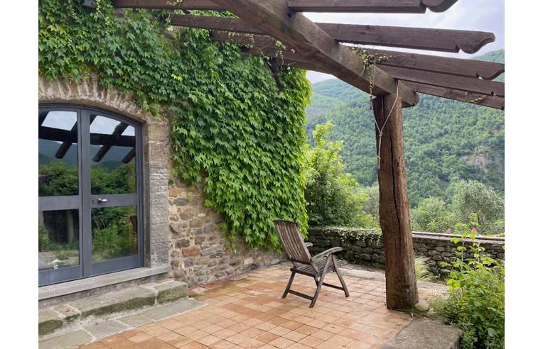 casa indipendente in vendita a Fivizzano in zona Cotto