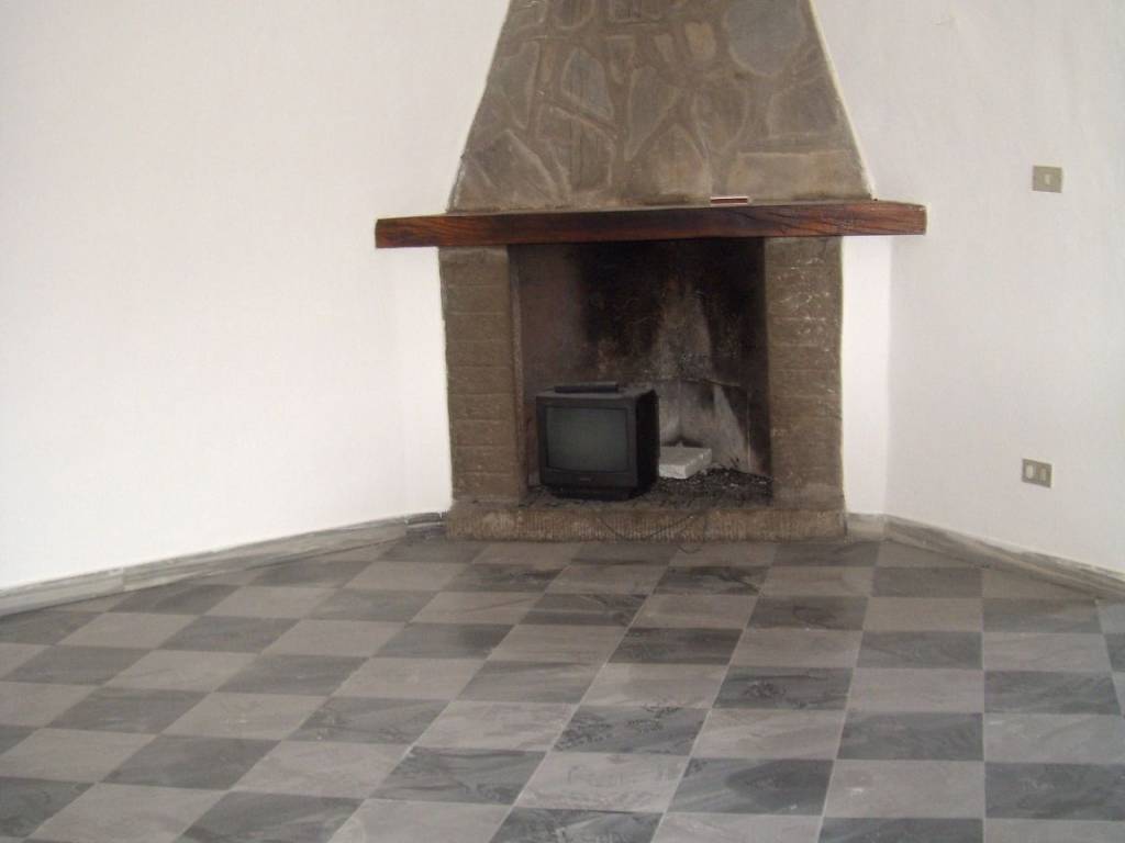 casa semindipendente in vendita a Fivizzano