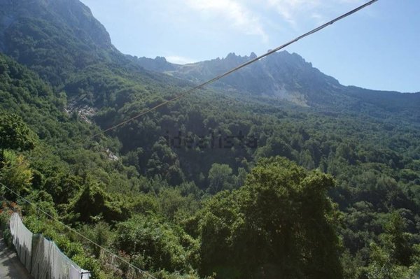 appartamento in vendita a Fivizzano in zona Vinca