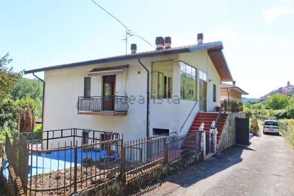 appartamento in vendita a Fivizzano in zona Gassano