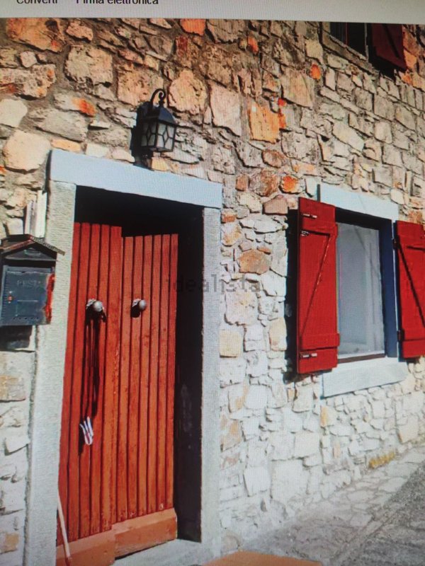 casa indipendente in vendita a Fivizzano