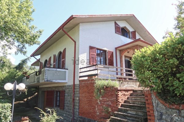 casa indipendente in vendita a Fivizzano