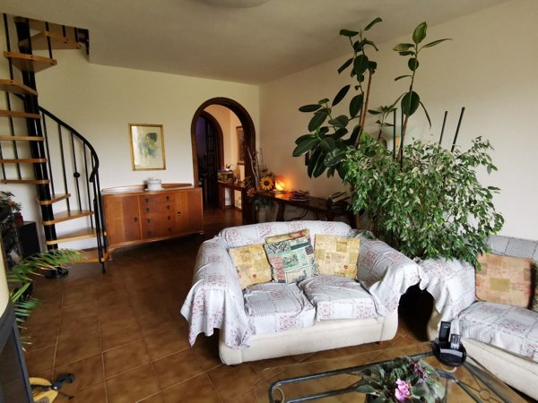 casa indipendente in vendita a Fivizzano