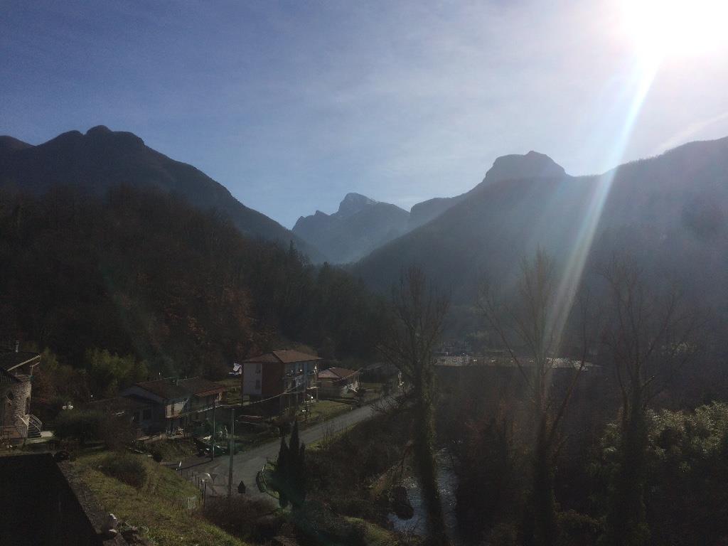 casa indipendente in vendita a Fivizzano
