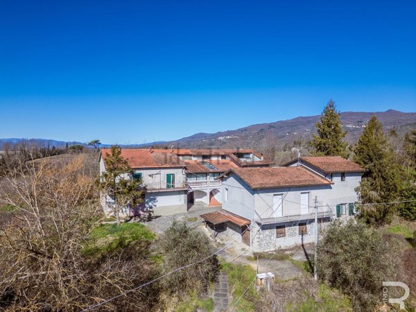 casale in vendita a Fivizzano