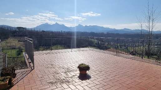 casa indipendente in vendita a Fivizzano in zona Cerignano