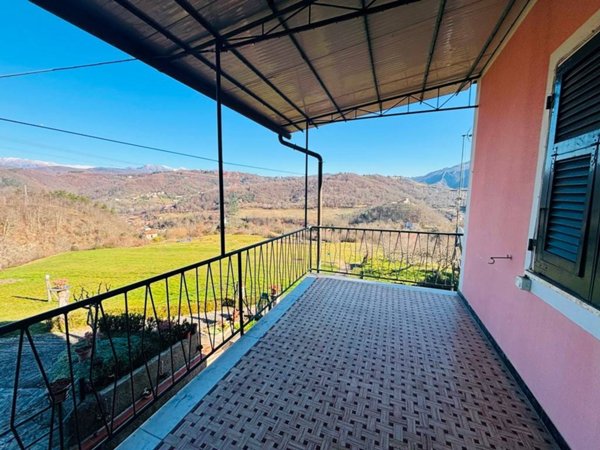 appartamento in vendita a Fivizzano in zona Gragnola