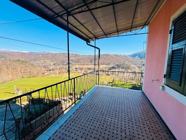 appartamento in vendita a Fivizzano in zona Gragnola