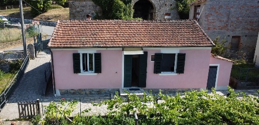 casa indipendente in vendita a Fivizzano