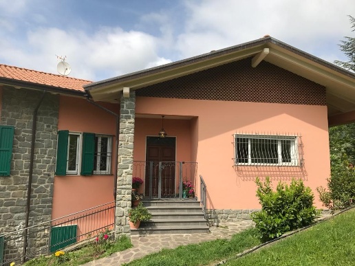 casa indipendente in vendita a Fivizzano