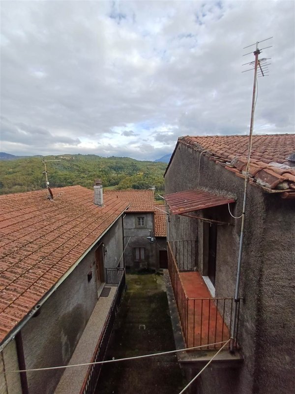 appartamento in vendita a Fivizzano in zona Moncigoli