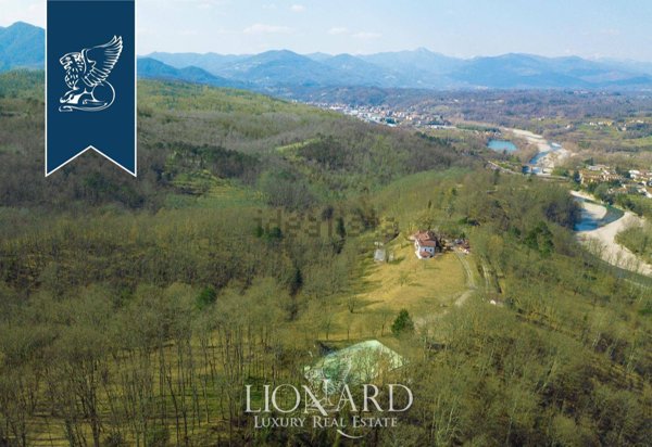 casa indipendente in vendita a Fivizzano