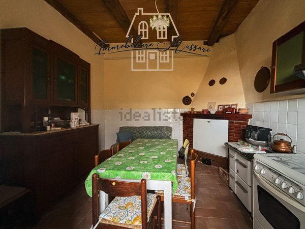 casa semindipendente in vendita a Fivizzano