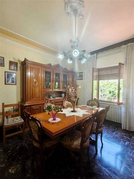 casa indipendente in vendita a Fivizzano in zona Gassano